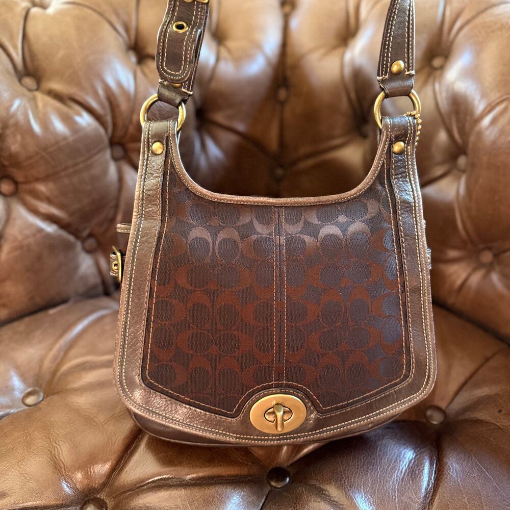 Coach Legacy Signature Turnlock Flap Hippie Brown Shoulder Bag 11145